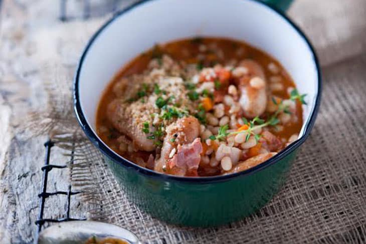 Cassoulet with pork sausage & haricot bean recipe